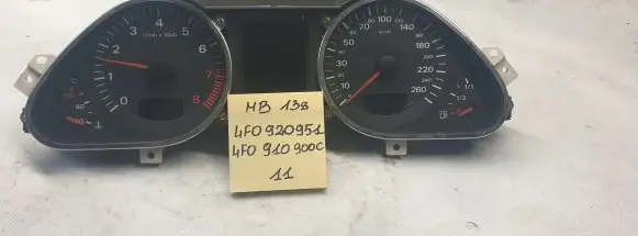 Audi A6 S6 C6 4F Speedometer (instrument cluster) 4F0910900C