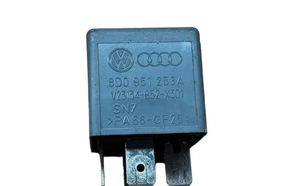Audi A4 S4 B7 8E 8H Other relay 8D0951253A V23134B52X301