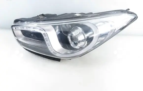 Hyundai i40 Headlight/headlamp 