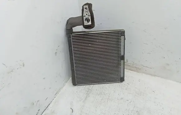 Air conditioning (A/C) radiator (interior)