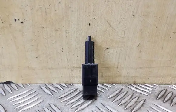 Clutch pedal sensor