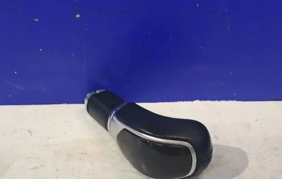Maserati Ghibli Gear lever shifter trim leather/knob 670021427