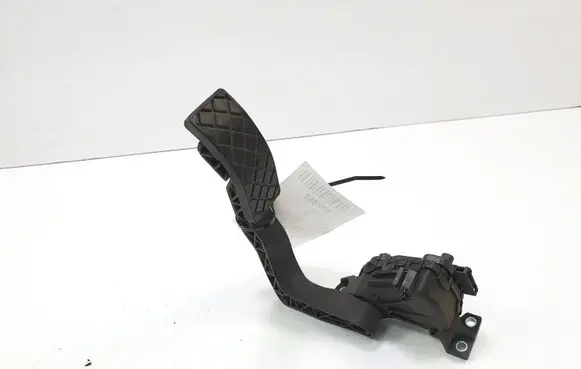Audi A8 S8 D3 4E Accelerator throttle pedal 4E1723523H