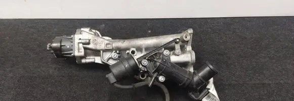 Opel Astra J Thermostat/thermostat housing 0428740