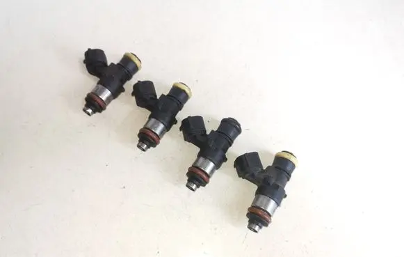 Volkswagen PASSAT B6 Fuel injectors set 0280158815 03C906039