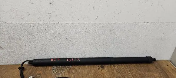 Jaguar F-Pace Tailgate strut HK8370354AD 20190919