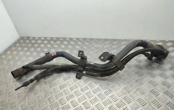 Fuel tank filler neck pipe