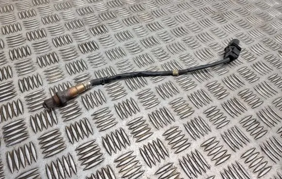 Volkswagen PASSAT B7 Lambda probe sensor 07c906262 0258017072