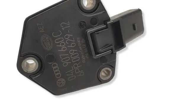 Volkswagen Golf VII Oil level sensor 04L907660C 6PR009629
