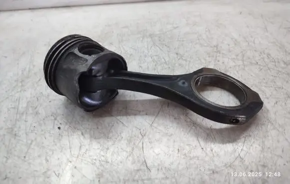 Chrysler 300 - 300C Piston with connecting rod 