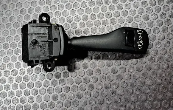 BMW 5 E39 Wiper control stalk 01204020 8363669