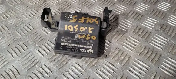 Volkswagen Golf V Gateway control module 1K0907530F 1K0907951 0325
