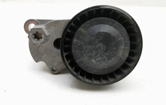 Audi Q2 - Generator/alternator belt tensioner 04E145299L