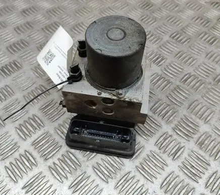 Land Rover Discovery 5 ABS Pump HPLA14F447AE 2265106539