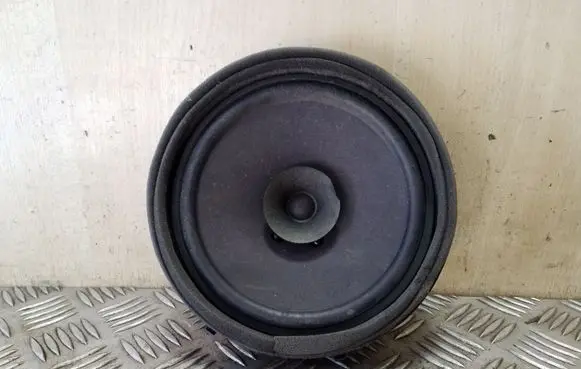 Mitsubishi Outlander Front door speaker 8720A017