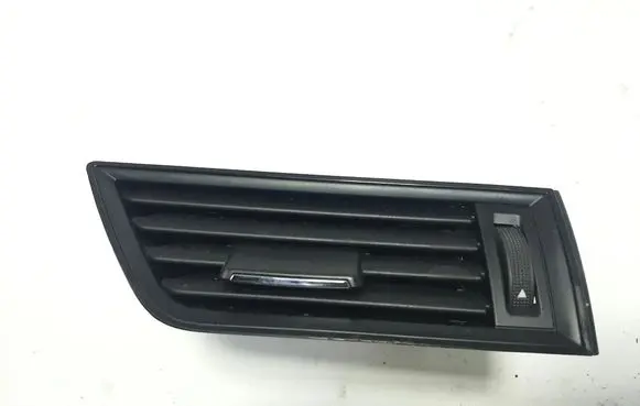 Skoda Superb B8 (3V) Dashboard air vent grill cover trim 3V0819702B