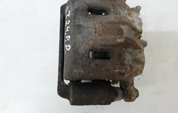 KIA Sorento Front brake caliper