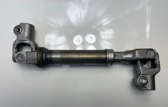 Toyota C-HR I Steering column universal joint