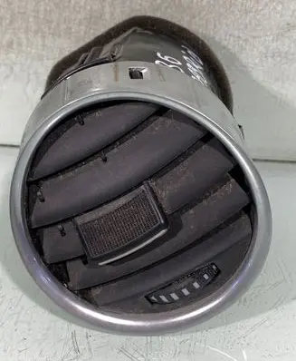 Audi A4 S4 B6 8E 8H Dash center air vent grill 8h0820951d