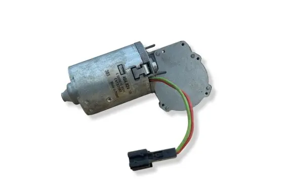 Mercedes-Benz E W211 Tailgate hydraulic pump motor E5000016