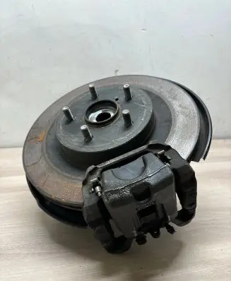 Toyota RAV 4 (XA50) Rear wheel hub