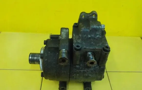 Hyundai Coupe Air conditioning (A/C) compressor (pump) CD1BA03