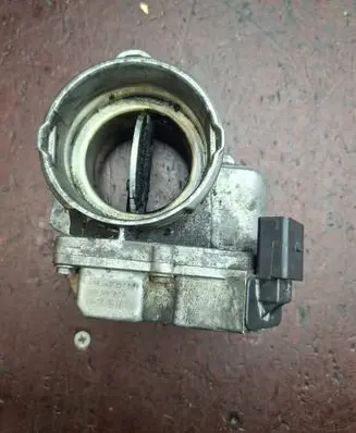 Audi A6 S6 C5 4B Throttle valve 408240231001 059128063A