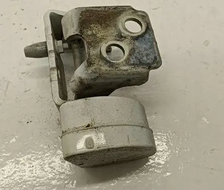 Citroen C5 Front door upper hinge 