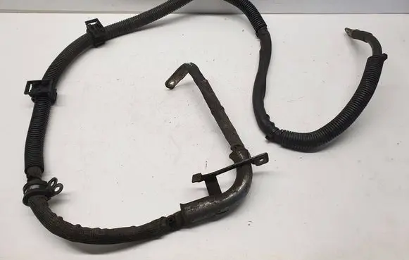 Volkswagen Touareg I Negative earth cable (battery)