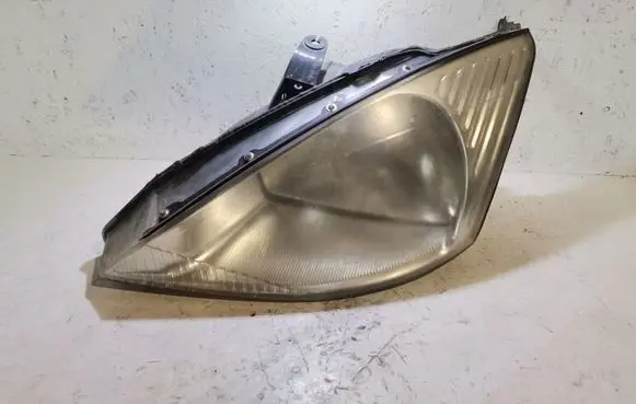 Ford Focus Headlight/headlamp