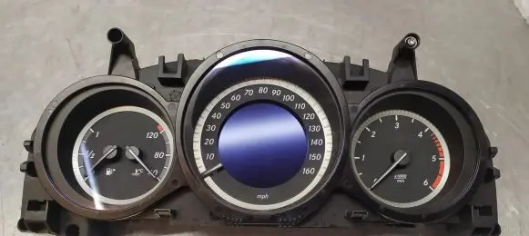 Mercedes-Benz C W204 Speedometer (instrument cluster) A2049004308