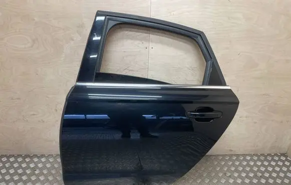 Rear door