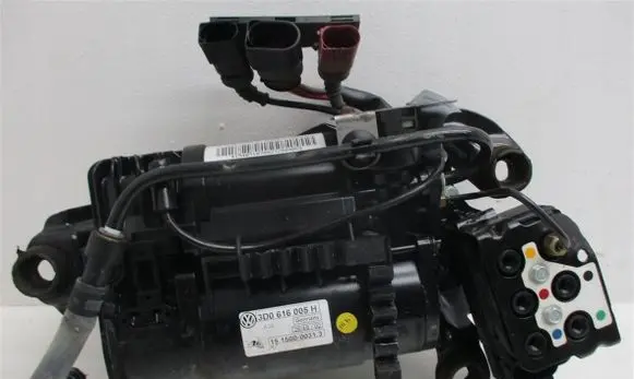 Volkswagen Phaeton Air suspension compressor/pump 3D0616005H