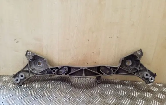 BMW X3 E83 Rear differential/diff mount bracket 3404621