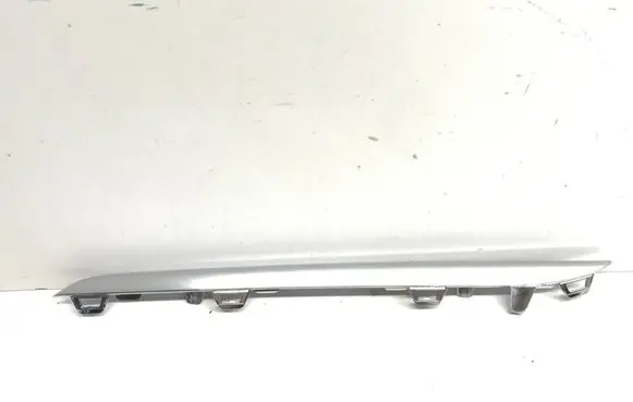 Mercedes-Benz B W246 W242 Front grill A2468882185