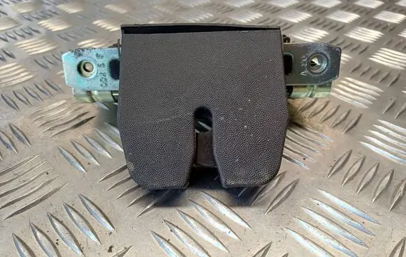 Tailgate/trunk/boot lock/catch/latch