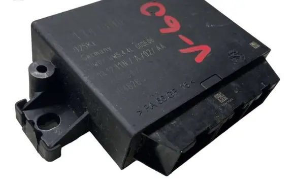 Volvo V60 Parking PDC control unit/module 31341090
