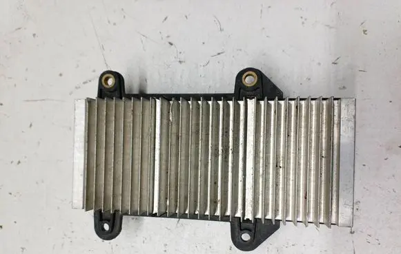 BMW 7 E65 E66 Power management control unit 6925655 8ES00827003 069117