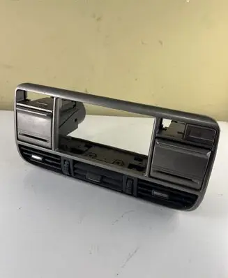 Nissan X-Trail T30 Dash center air vent grill KH000393 E5715161500 E5715171500