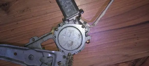 Subaru Legacy Front door window regulator motor