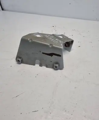 Opel Vivaro Fender mounting bracket 47903R 8277