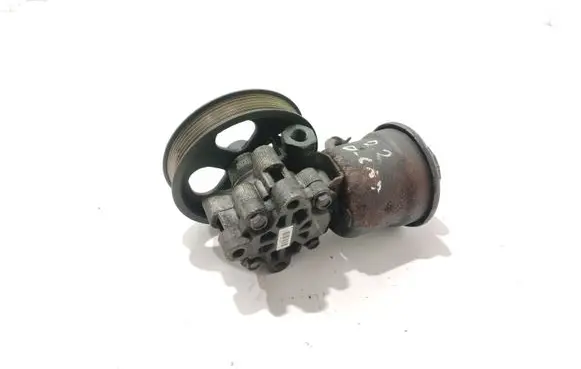 Toyota Corolla Verso E121 Power steering pump