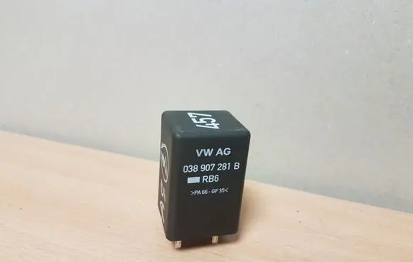 Audi A8 S8 D3 4E Other relay 038907281B 0281003032
