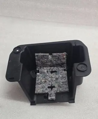 Peugeot 2008 II Quarter panel pressure vent 9838087280