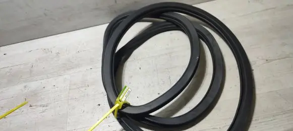Jeep Cherokee Rubber seal rear door 
