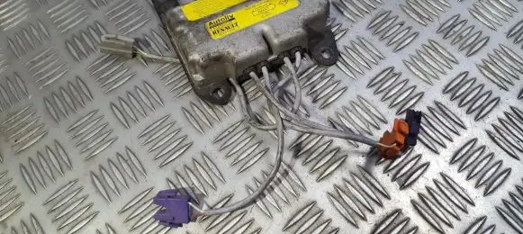 Renault Laguna I Airbag control unit/module 7700845626d 550289000