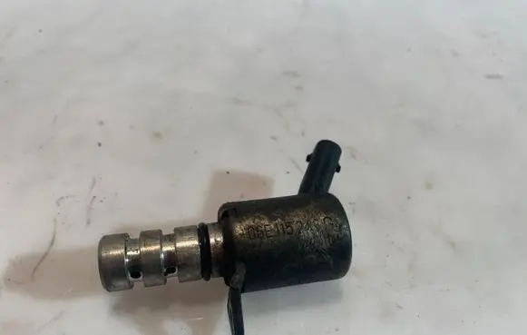 Audi A6 S6 C7 4G Oil pressure sensor 06E115243G