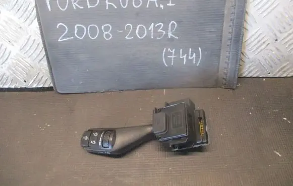 Ford Kuga I Wiper control stalk 17D940