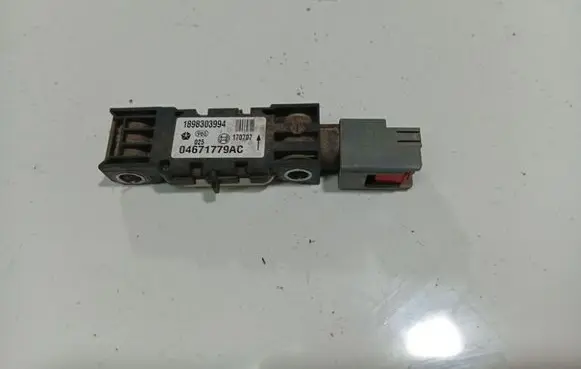 Chrysler Voyager Airbag deployment crash/impact sensor 1898303994