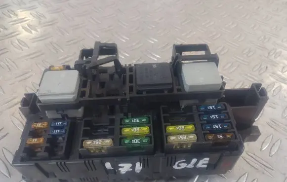 Mercedes-Benz GLE W167 Fuse box set A1679067303 35048057 YAP3412118